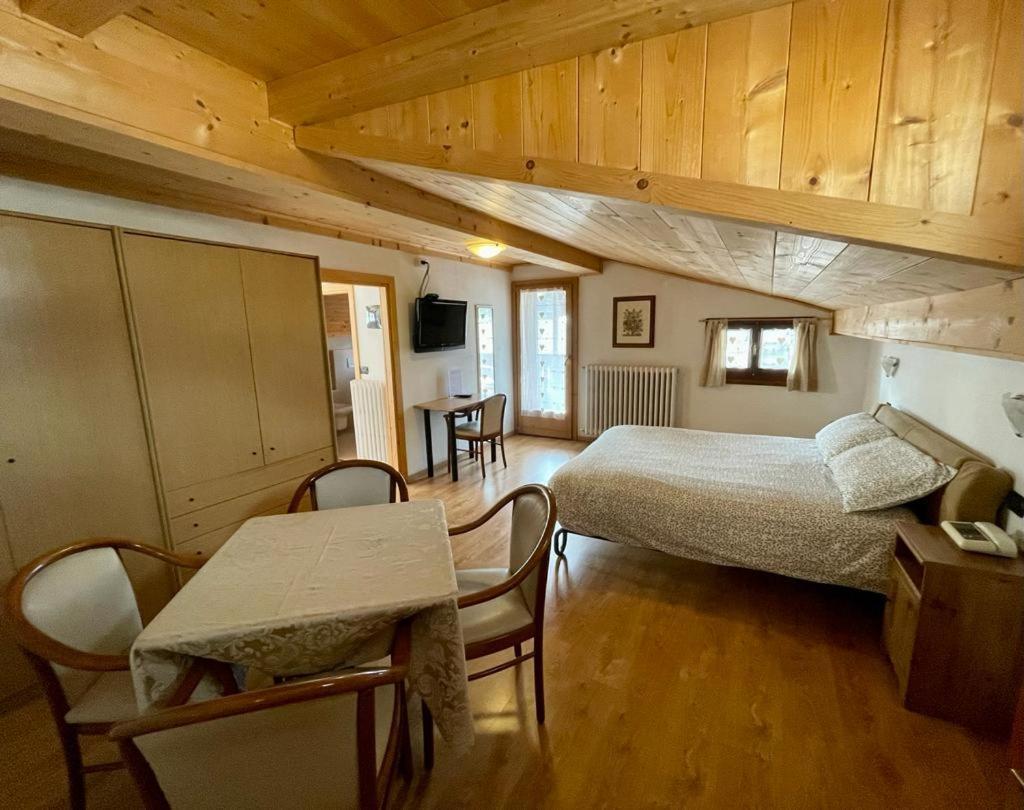 Ambassador Rooms In Bormio, Solo Camera Senza Colazione 外观 照片